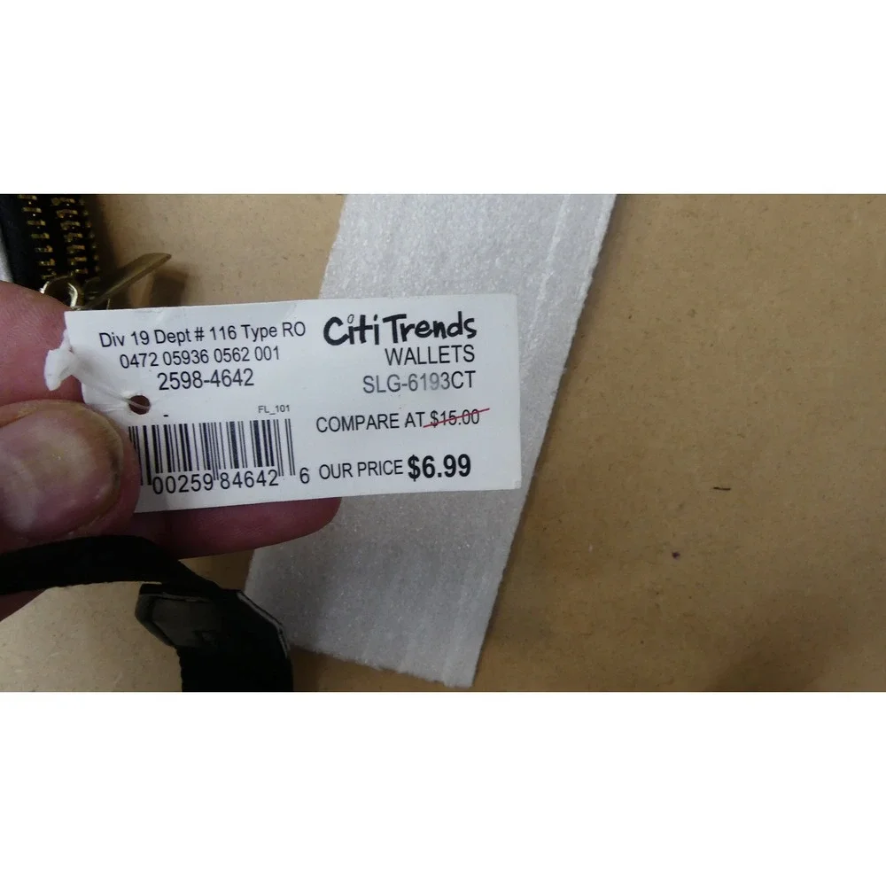 Citi Trends Wristlet Wallet Womens OS Gray New Collage Print Zip Around